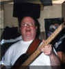 ianGuitar1.jpg (23530 bytes)